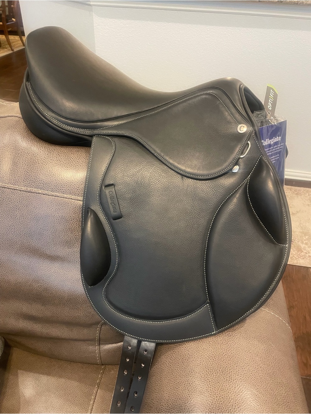Collegiate Degree black Monoflap event saddle- 17” seat- NEW